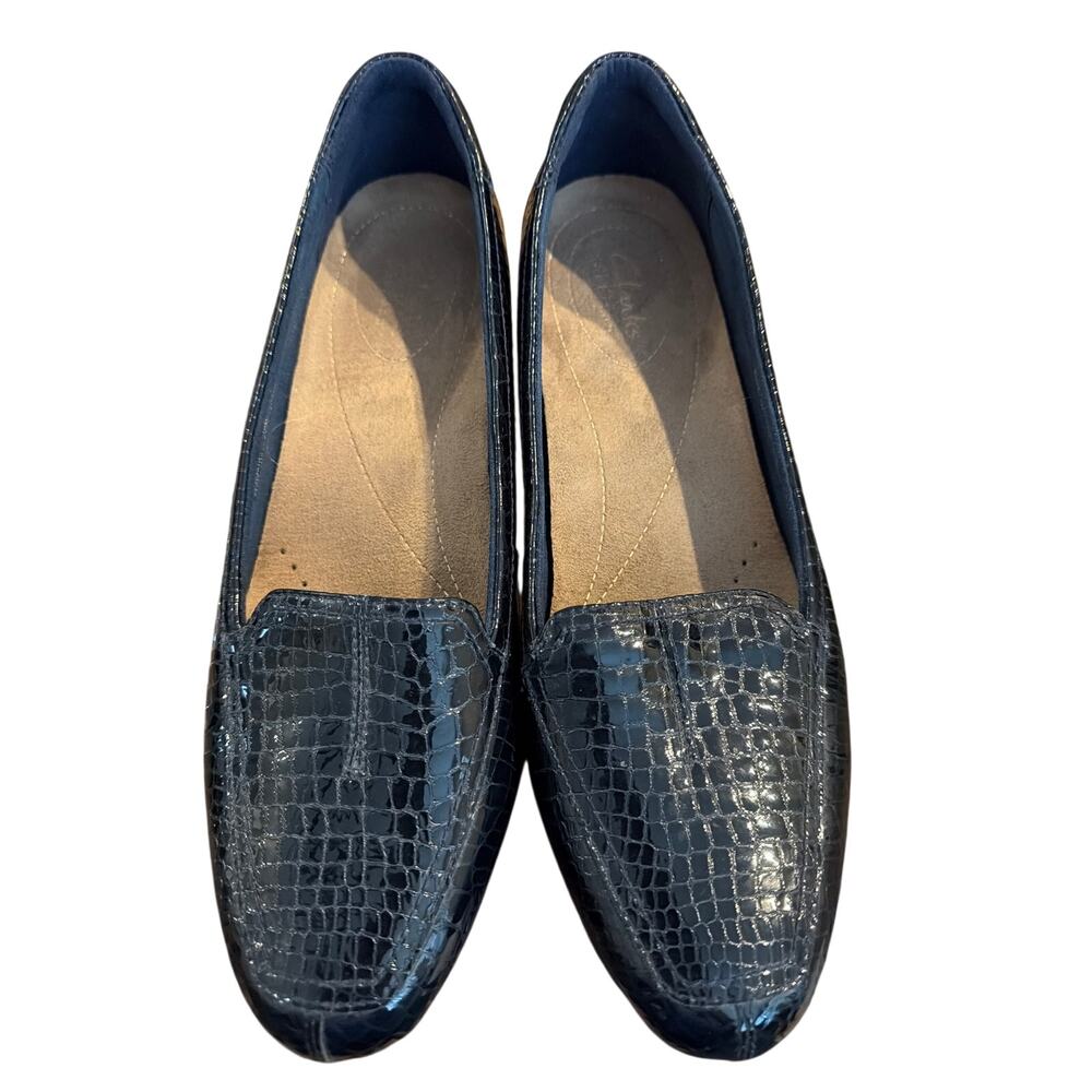 ⭐️ Women’s Clark’s Artisan Navy Croc Patent Leather Comfort Glat Shoes Size 10